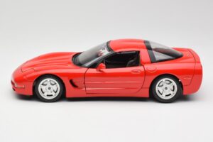 Chevrolet Corvette C5 Sarkans Bburago 1:18 3066 Metāls — attēls 4 no 8