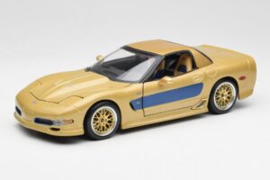 Chevrolet Corvette C5 Guldstrand Signature Edition Zelts Maisto 1:18 31657 Metāls