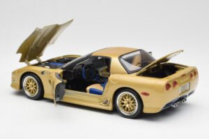 Chevrolet Corvette C5 Guldstrand Signature Edition Zelts Maisto 1:18 31657 Metāls — attēls 5 no 8