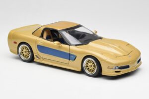 Chevrolet Corvette C5 Guldstrand Signature Edition Zelts Maisto 1:18 31657 Metāls — attēls 6 no 8