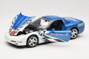 Chevrolet Corvette C5 Pace Car Rolex 24 at Daytona 1999 UT Models 1:18 39944 Metāls — attēls 2 no 8