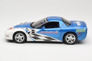 Chevrolet Corvette C5 Pace Car Rolex 24 at Daytona 1999 UT Models 1:18 39944 Metāls — attēls 4 no 8