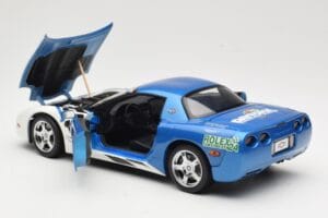 Chevrolet Corvette C5 Pace Car Rolex 24 at Daytona 1999 UT Models 1:18 39944 Metāls — attēls 5 no 8