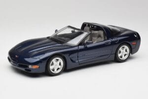 Chevrolet Corvette C5 Nassau Zils Bburago 1:18 30166 Metāls
