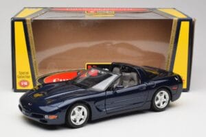 Chevrolet Corvette C5 Nassau Zils Bburago 1:18 30166 Metāls — attēls 8 no 8