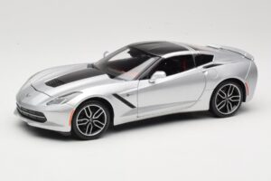 Chevrolet Corvette C7 Sudrabs Maisto 1:18 38132 Metāls