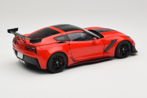 Chevrolet Corvette C7 ZR1 Torch Red IXO 1:18 18RDC243-FO Metāls — attēls 3 no 8