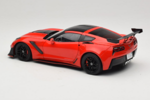 Chevrolet Corvette C7 ZR1 Torch Red IXO 1:18 18RDC243-FO Metāls — attēls 7 no 8