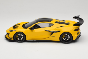 Chevrolet Corvette C8 ZR1 Dzeltens GT Spirit 1:18 GT528 Sveķi — attēls 3 no 6