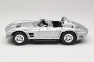 Chevrolet Corvette Grand Sport Sudrabs Fast & Furious Greenlight 1:18 12842 Metāls — attēls 3 no 6