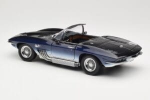 Chevrolet Corvette Mako Shark Tumši Zils UT Models 1:18 21061 Metāls — attēls 7 no 8