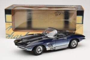 Chevrolet Corvette Mako Shark Tumši Zils UT Models 1:18 21061 Metāls — attēls 8 no 8