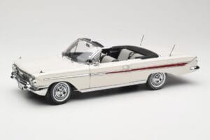Chevrolet Impala Kabriolets Balts Sun Star 1:18 3405 Metāls