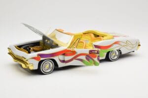 Chevrolet Impala Lowrider White Metallic Hot Wheels 1:18 27635 Metāls — attēls 2 no 8