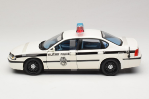Chevrolet Impala Military Police Maisto 1:18 36611 Metāls — attēls 3 no 6