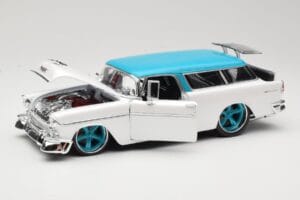 Chevrolet Nomad Balts Maisto 1:18 32613 Metāls — attēls 2 no 8
