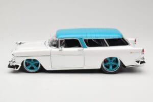 Chevrolet Nomad Balts Maisto 1:18 32613 Metāls — attēls 4 no 8