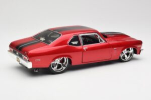 Chevrolet Nova SS Coupe Sarkans Maisto 1:18 31083-M1 Metāls — attēls 3 no 8