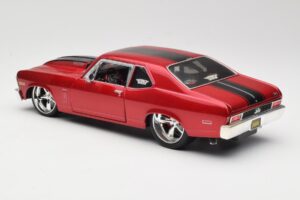 Chevrolet Nova SS Coupe Sarkans Maisto 1:18 31083-M1 Metāls — attēls 7 no 8