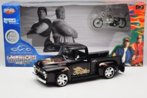 Chevrolet Old School Cody Project Truck & Chopper Set Joyride 1:18 33911 Metāls — attēls 8 no 8