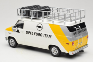 Opel Manta 400 Group B Rally Tour de Corse 1984 Ar Chevrolet G30 Servisa Furgonu Otto 1:18 OT491 Sveķi — attēls 8 no 13
