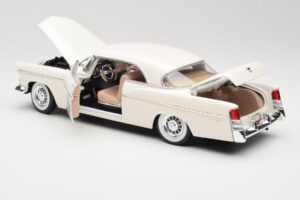 Chrysler 300B Balts Maisto 1:18 531897 Metāls — attēls 5 no 8