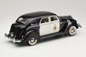 Chrysler Airflow Policijas Auto Signature Models 1:18 CCSM01 Metāls — attēls 2 no 6