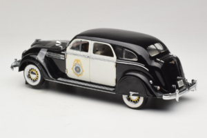 Chrysler Airflow Policijas Auto Signature Models 1:18 CCSM01 Metāls — attēls 5 no 6