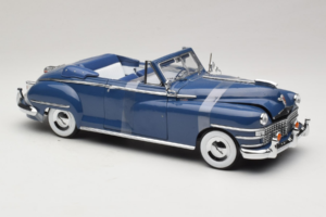 Chrysler New Yorker Zils Signature Models 1:18 CT-68629 Metāls — attēls 4 no 6