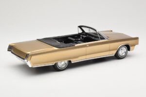 Chrysler Newport Kabriolets Gold Metallic BoS Models 1:18 BOS273 Sveķi — attēls 2 no 6