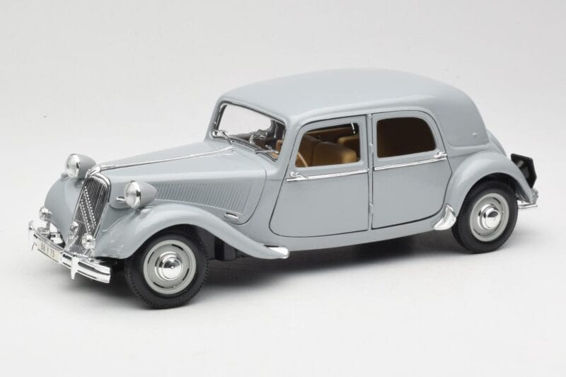 Citroen 15CV 6 Cyl Pelēks Maisto 1:18 50313 Metāls