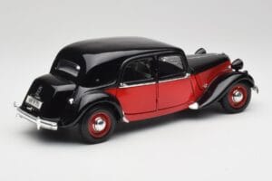 Citroen 15CV 6 Cyl Melns & Sarkans Valmy Maisto 1:18 56009 Metāls — attēls 3 no 8