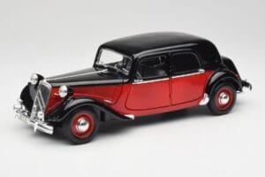 Citroen 15CV 6 Cyl Melns & Sarkans Valmy Maisto 1:18 56009 Metāls