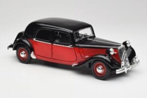 Citroen 15CV 6 Cyl Melns & Sarkans Valmy Maisto 1:18 56009 Metāls — attēls 6 no 8