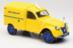 Citroen 2CV Fourgonnette Michelin Bibendum Norev 1:18 181502 Metāls — attēls 4 no 6