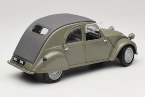 Citroen 2CV Zaļš Maisto 1:18 50289 Metāls — attēls 3 no 8