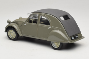 Citroen 2CV Zaļš Maisto 1:18 50289 Metāls — attēls 7 no 8