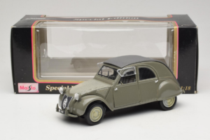 Citroen 2CV Zaļš Maisto 1:18 50289 Metāls — attēls 8 no 8
