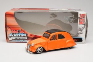 Citroen 2CV Oranžs Maisto 1:18 31321 Metāls — attēls 8 no 8