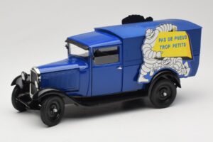 Citroen C4 F Pas de Pneus Trop Petit Zils Solido 1:18 151235-00 Metāls