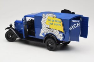 Citroen C4 F Pas de Pneus Trop Petit Zils Solido 1:18 151235-00 Metāls — attēls 5 no 8