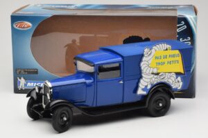 Citroen C4 F Pas de Pneus Trop Petit Zils Solido 1:18 151235-00 Metāls — attēls 8 no 8