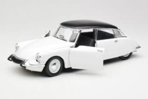 Citroen DS Berline Blanc Meije Solido 1:18 8033 Metāls — attēls 2 no 8