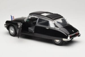 Citroen DS Presidentielle Pelēks Solido 1:18 8035 Metāls — attēls 5 no 8