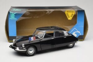 Citroen DS Presidentielle Pelēks Solido 1:18 8035 Metāls — attēls 8 no 8