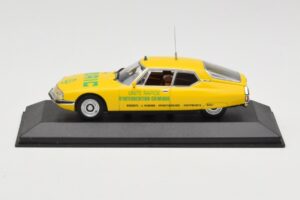 Citroen SM Maserati Unite Rapide d'Intervention Chimique Minichamps 1:43 400111091 Metāls