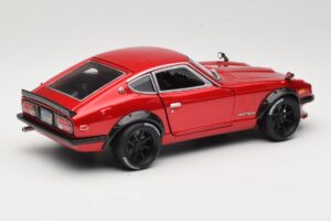 Datsun 240Z S30 Sarkans Maisto 1:18 32611 Metāls — attēls 3 no 8