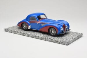 Delahaye Type 145 V12 Coupe Zils Sarkans Minichamps 1:18 107116121 Sveķi — attēls 4 no 6