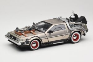 DeLorean DMC-12 Back to the Future Part III Sun Star 1:18 2712 Metāls