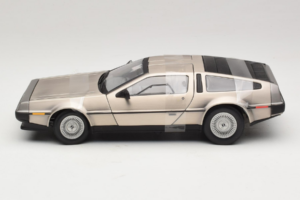 DeLorean DMC-12 Sudrabs Sun Star 1:18 2703 Metāls — attēls 3 no 6